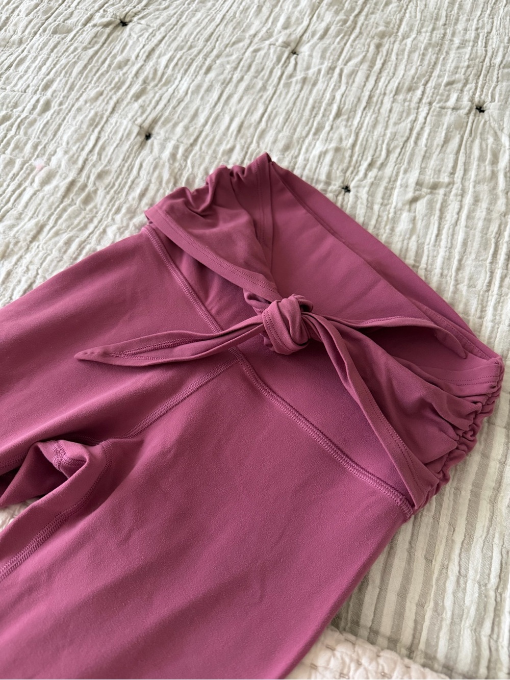 Lululemon Align 28" Wrap Waist - Picture 5 of 7